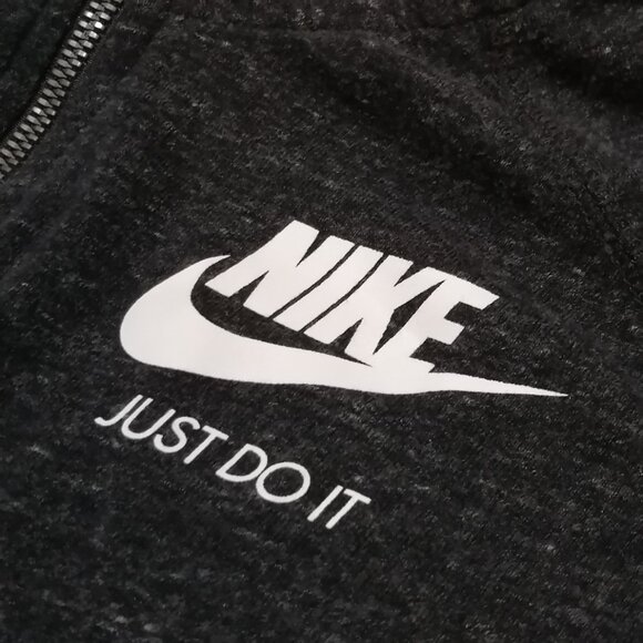 Lightweight Nike Zip Hoodie, Organic Cotton & Recycled Polyester - Picture 2 of 4